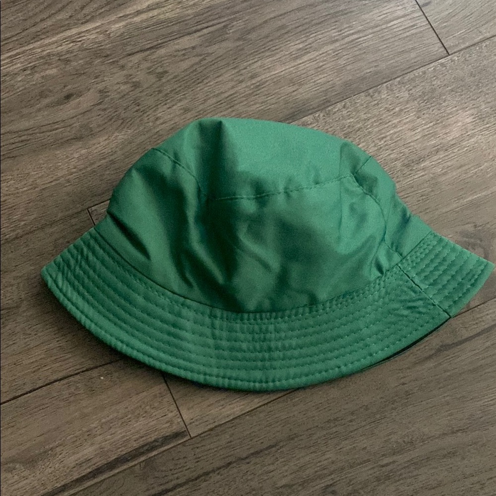 SHEIN Green/Black reversible Bucket Hat